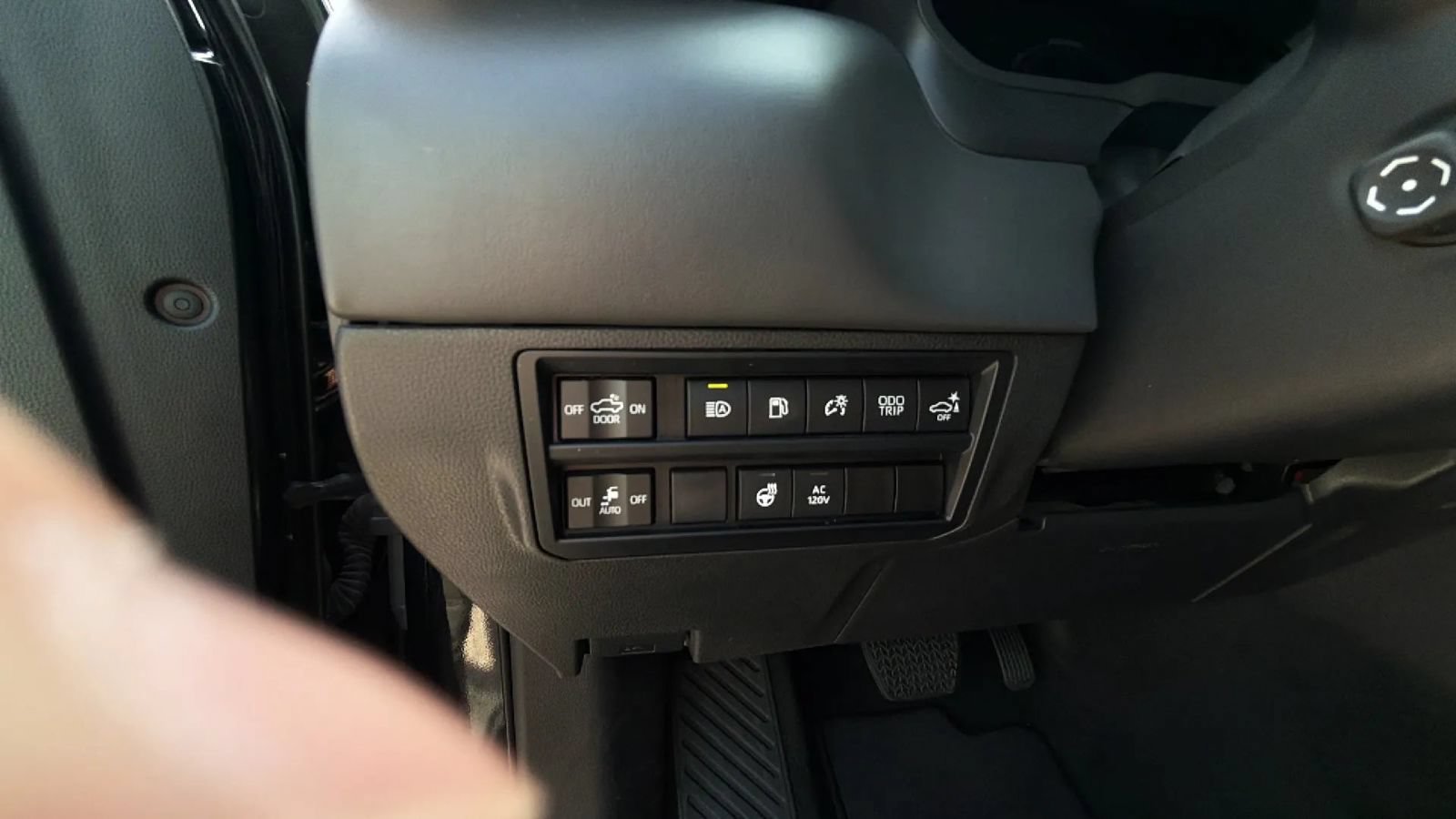 Used 2023 Toyota Tundra Platinum AWD/4WD image 16