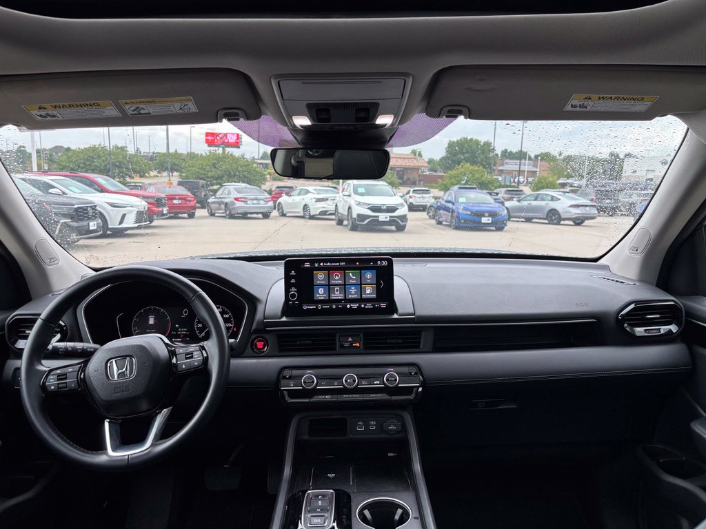 Certified 2025 Honda Pilot Touring image 25