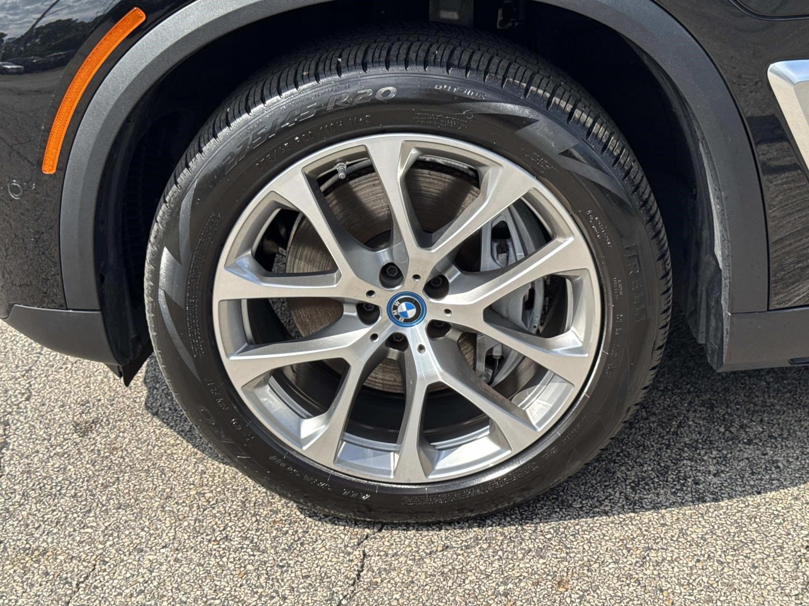 Certified 2024 BMW X5 xDrive50e w/ Premium Package AWD/4WD image 10