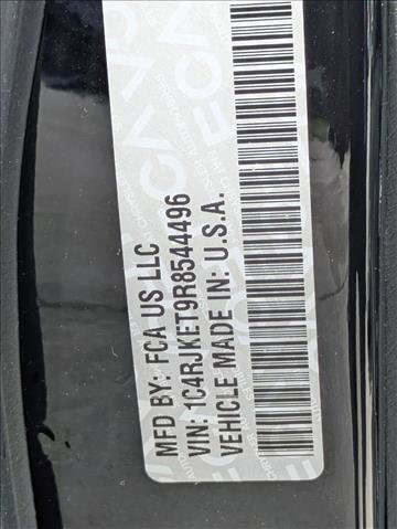 Used 2024 Jeep Grand Cherokee L Summit AWD/4WD image 17