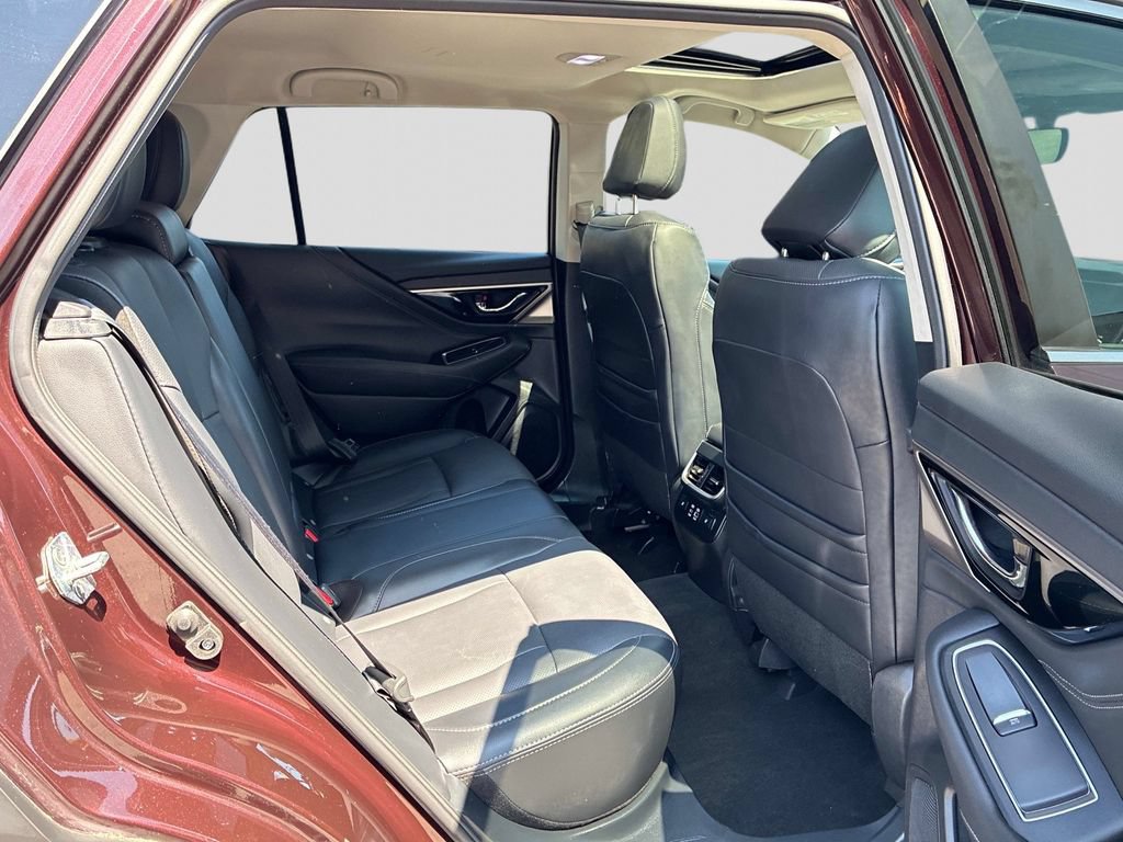 Used 2023 Subaru Outback Limited AWD/4WD image 10