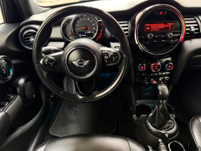 Used 2015 MINI Cooper 4-Door Hardtop FWD image 17