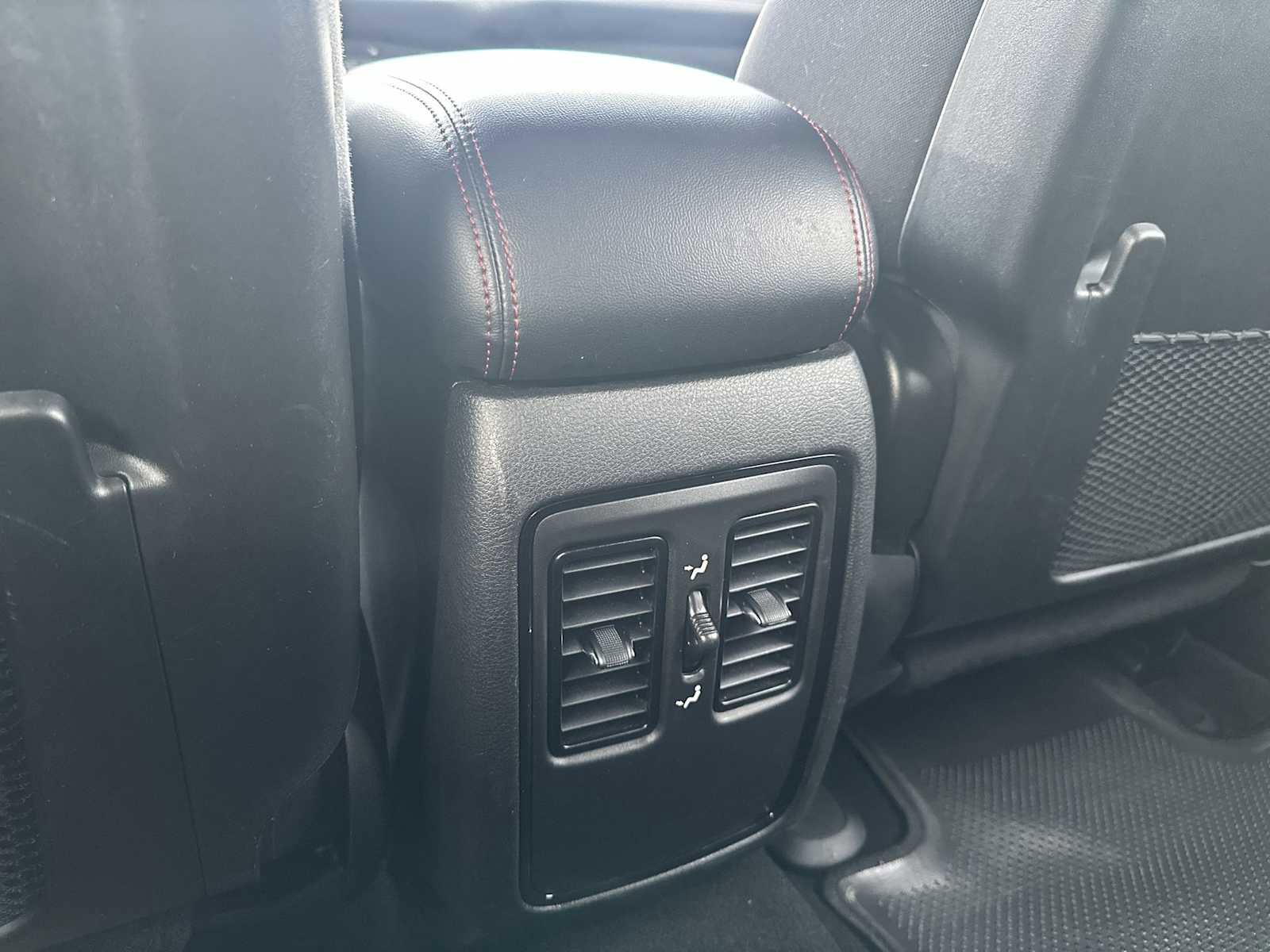 Certified 2023 Dodge Durango R/T w/ Blacktop Package image 21