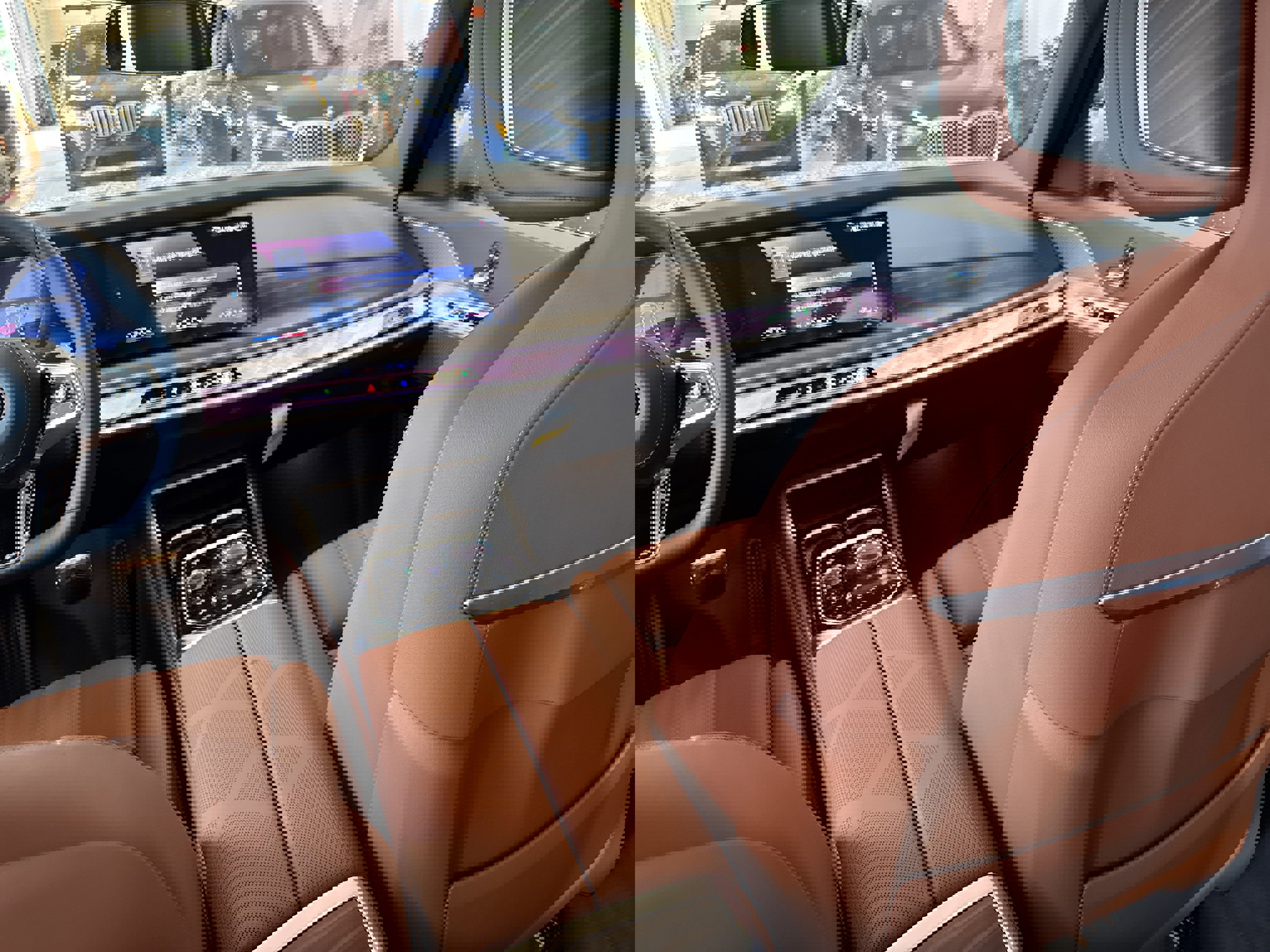 New 2025 BMW 740i xDrive image 19