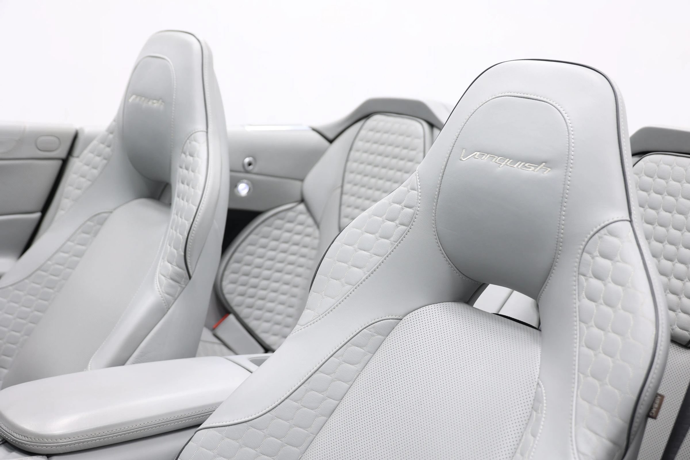 Used 2014 Aston Martin Vanquish Volante RWD image 20