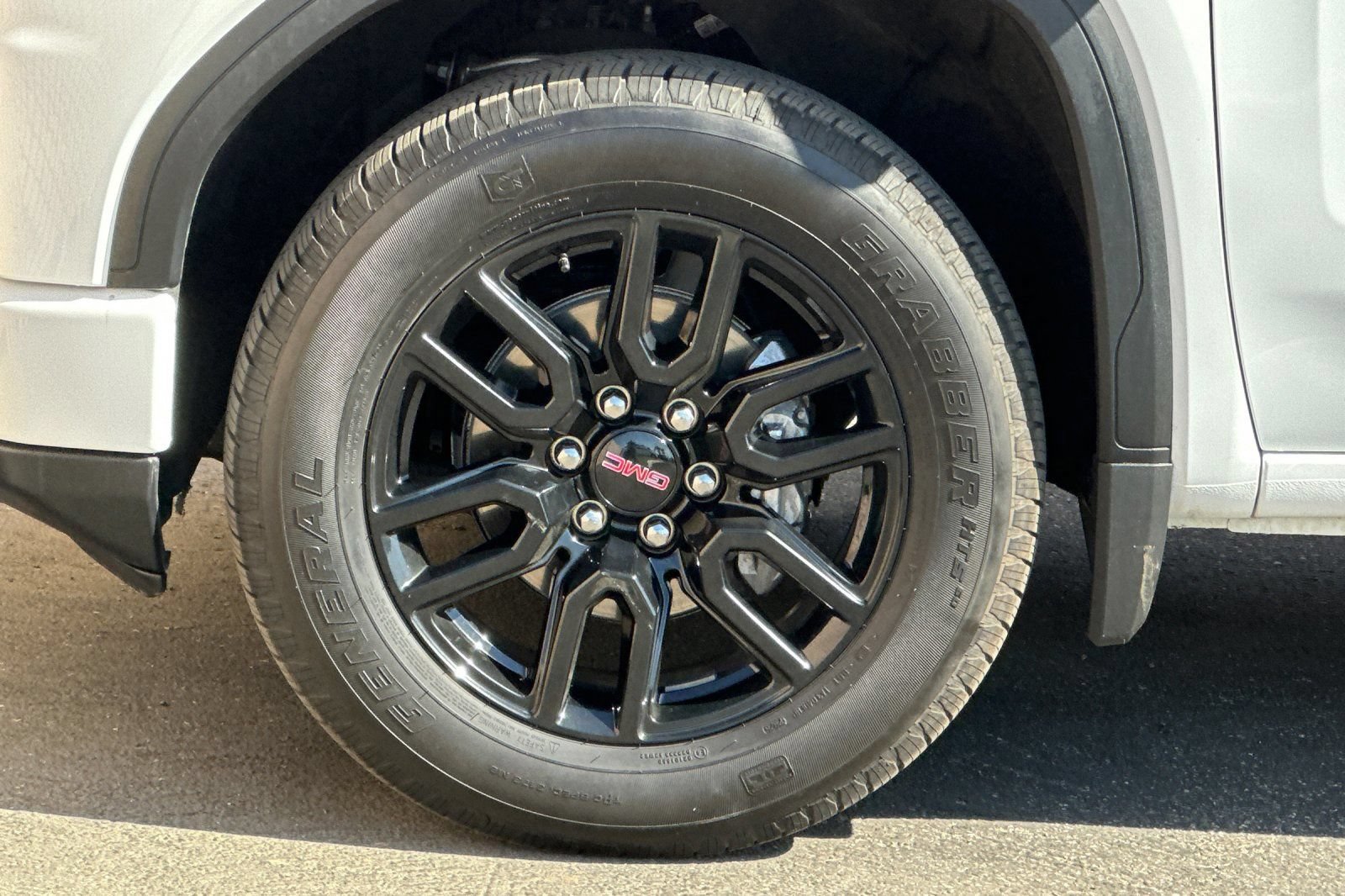 Certified 2026 GMC Sierra 1500 Elevation RWD image 27