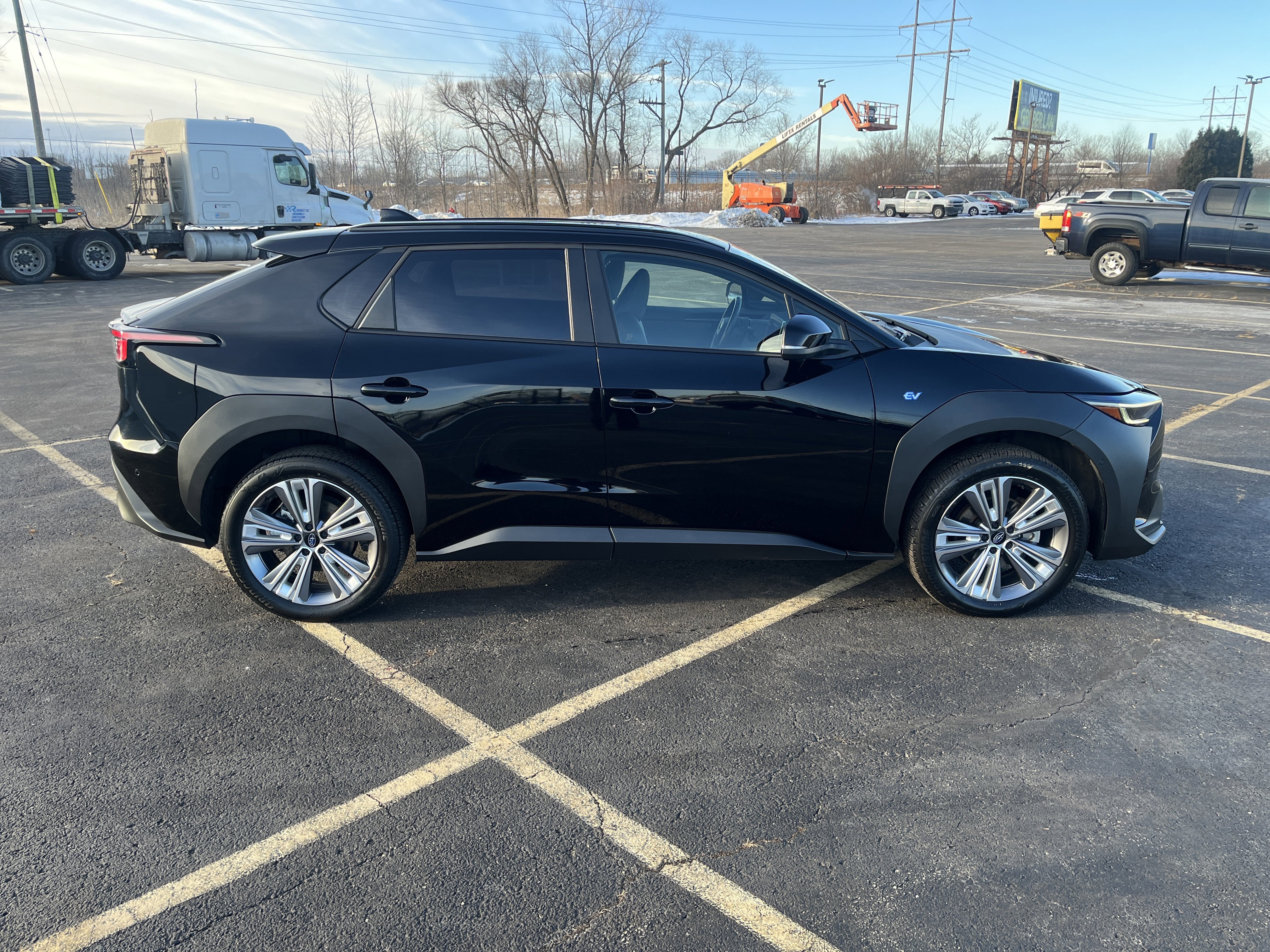 Used 2023 Subaru Solterra AWD image 7