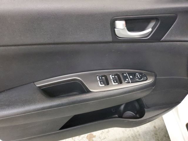 Used 2017 Kia Optima LX image 11