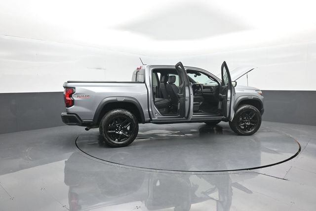 Used 2025 Chevrolet Colorado Trail Boss AWD/4WD image 26