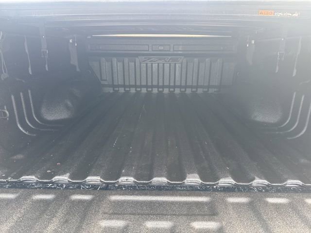 Used 2017 Chevrolet Colorado ZR2 image 18