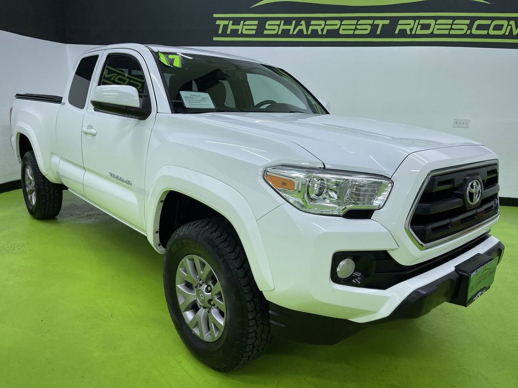 Used 2017 Toyota Tacoma SR5 image 2