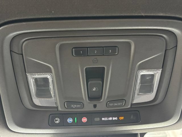 Used 2023 GMC Sierra 1500 SLT AWD/4WD image 8