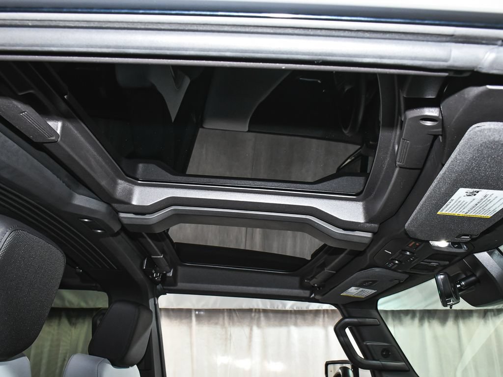 Used 2025 GMC Hummer EV 3X AWD/4WD image 54