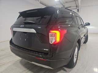 Used 2022 Ford Explorer XLT w/ Equipment Group 202A AWD/4WD image 6