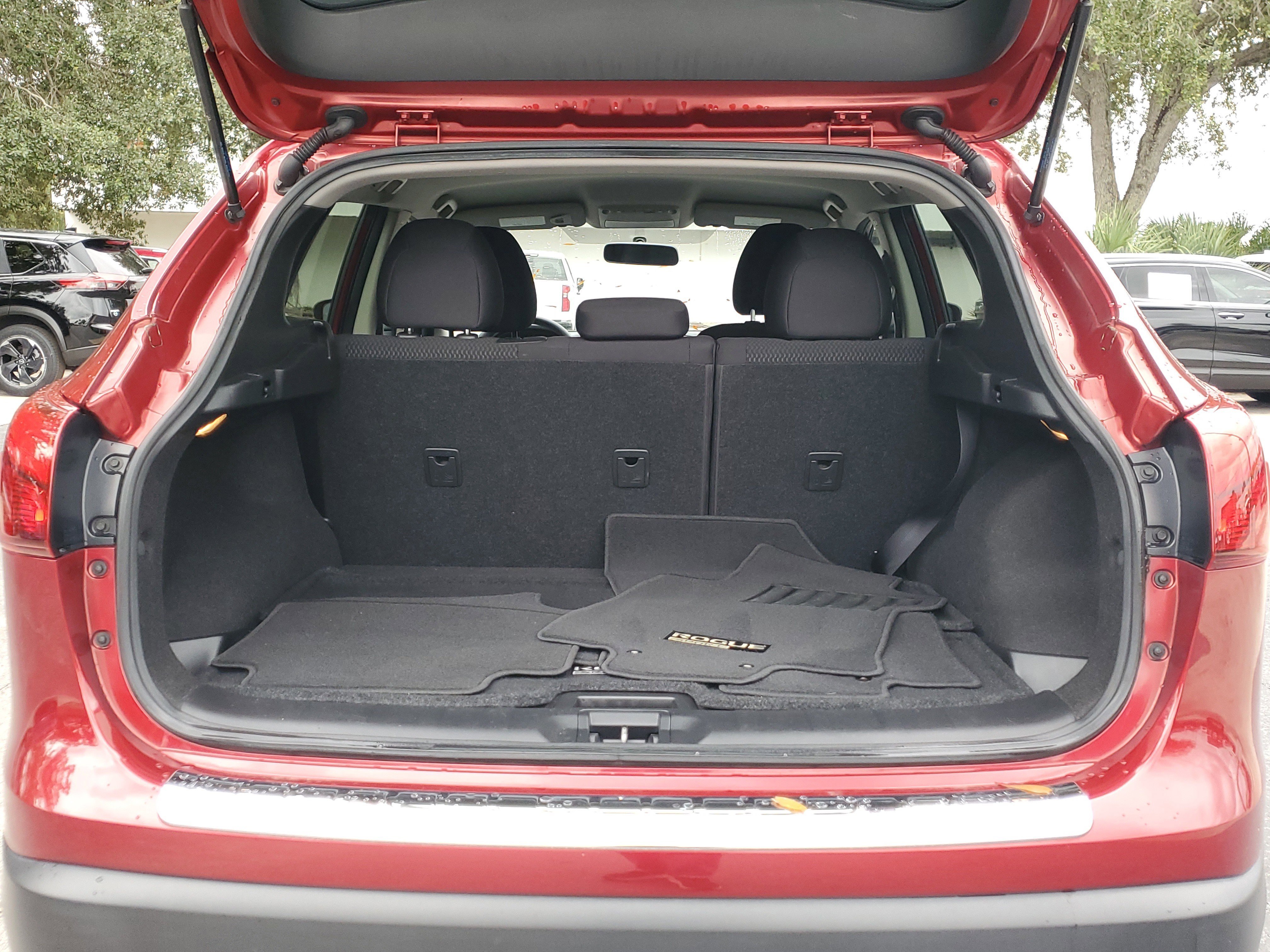 Used 2019 Nissan Rogue Sport S w/ Appearance Package image 9