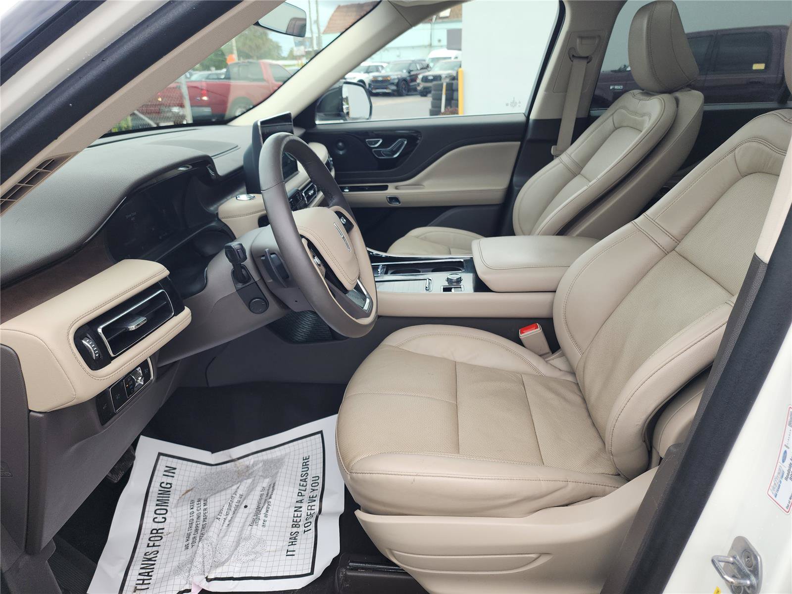 Used 2023 Lincoln Aviator Reserve w/ Equipment Group 201A AWD/4WD image 17