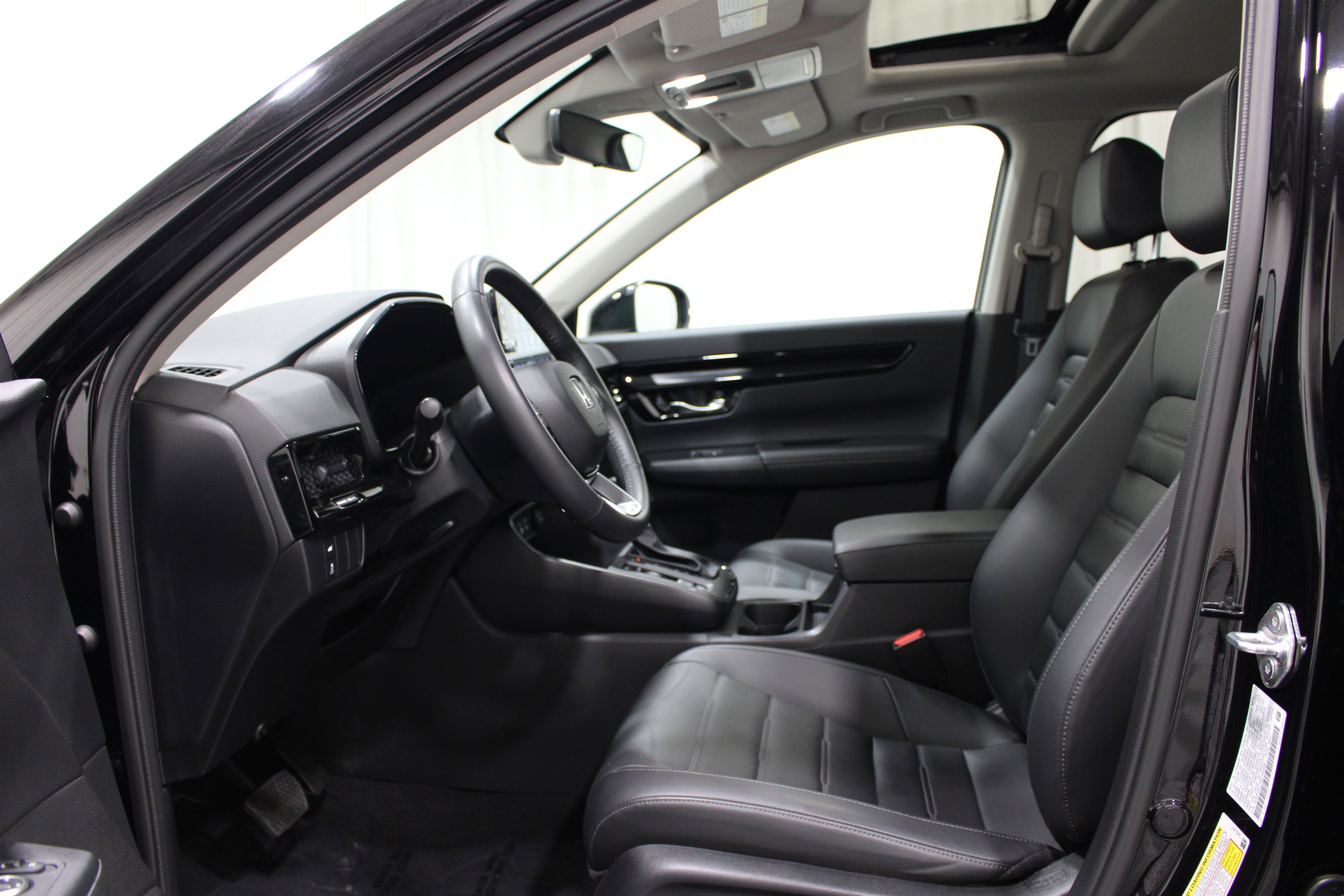 Used 2024 Honda CR-V EX-L image 3