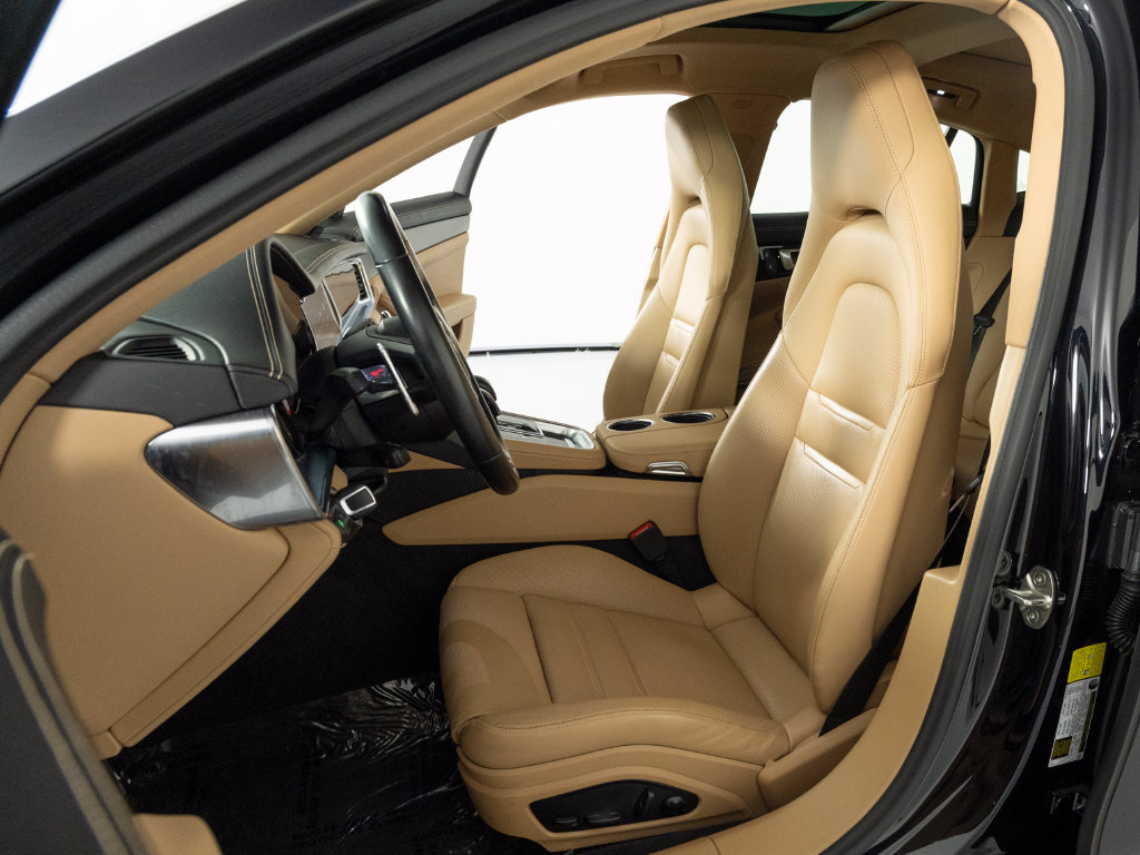 Certified 2023 Porsche Panamera 4S AWD/4WD image 5