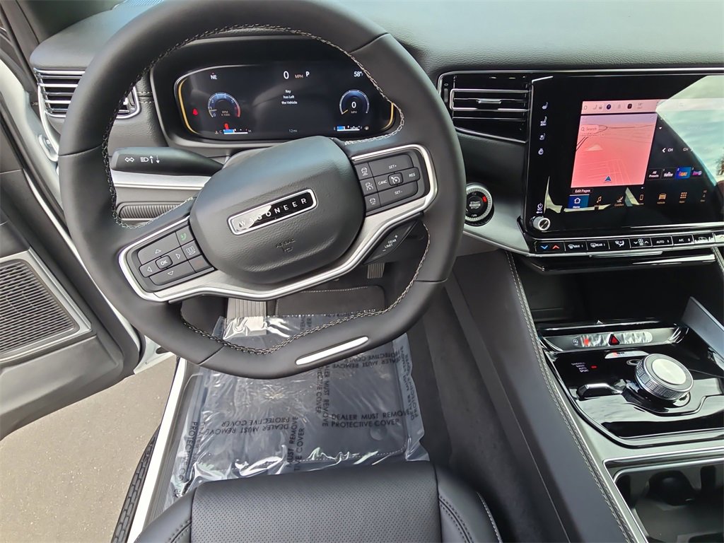 New 2025 Jeep Wagoneer L Series II image 17