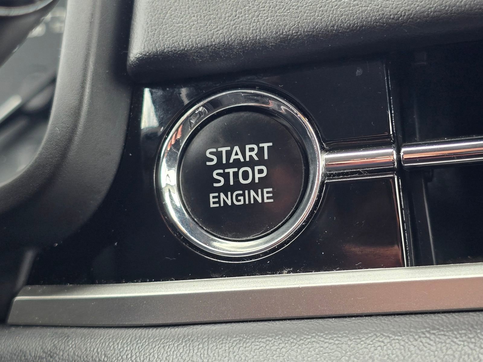 Used 2022 Mitsubishi Outlander ES AWD/4WD image 24