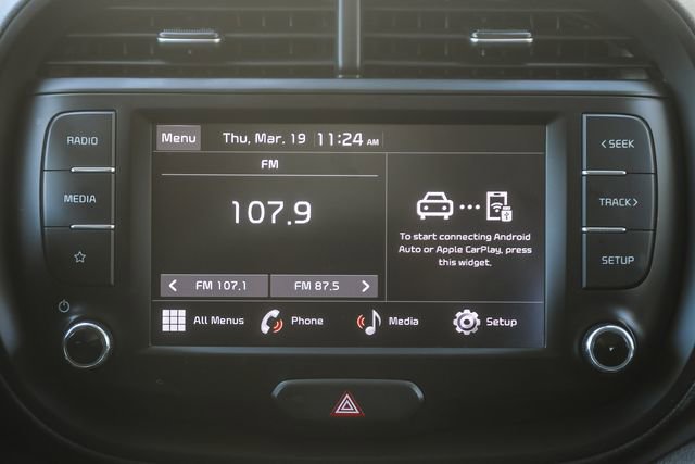 Used 2023 Kia Soul LX image 15