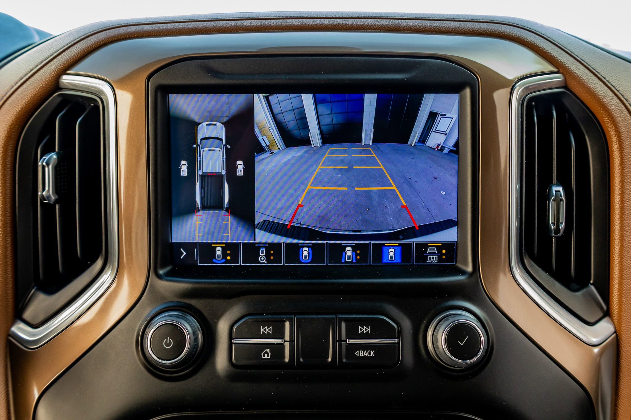 Used 2023 Chevrolet Silverado 3500 High Country w/ Technology Package image 25