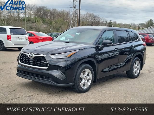 Used 2023 Toyota Highlander L image 1