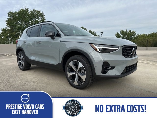New 2026 Volvo XC40 B5 Plus w/ Protection Package Premier