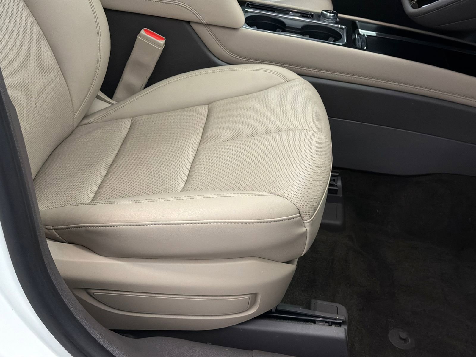 Used 2022 Lincoln Corsair Grand Touring image 12