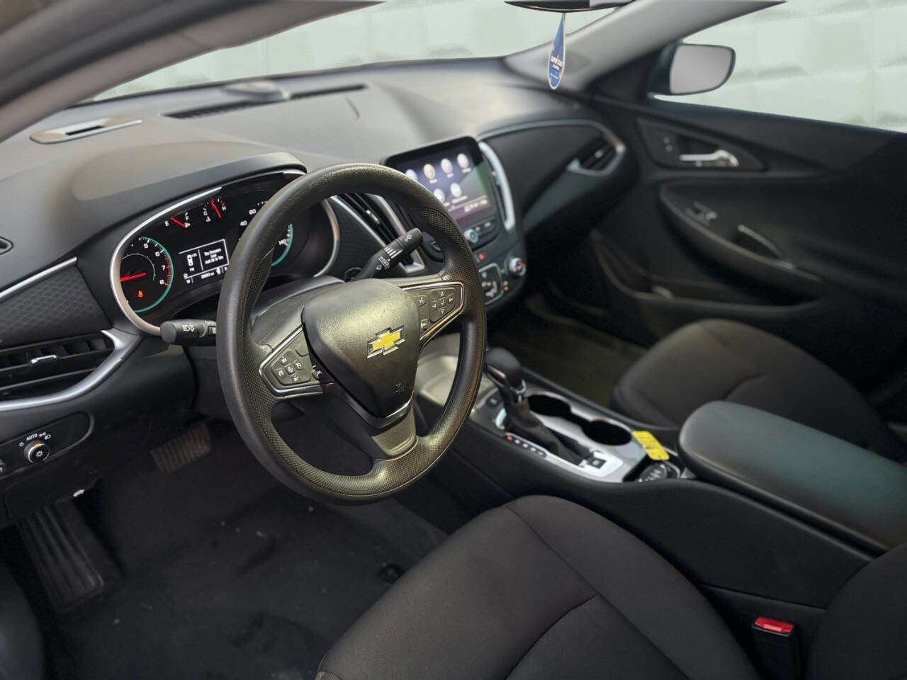 Used 2024 Chevrolet Malibu LS w/ Driver Confidence Package image 11