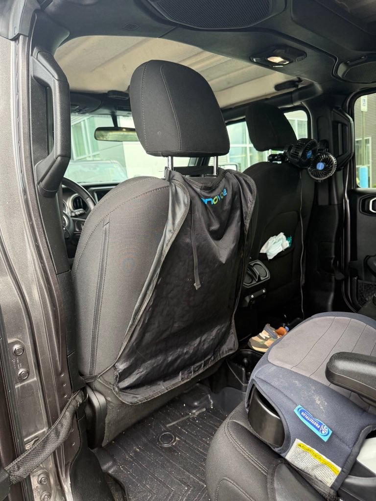 Used 2018 Jeep Wrangler Unlimited Sport S AWD/4WD image 13