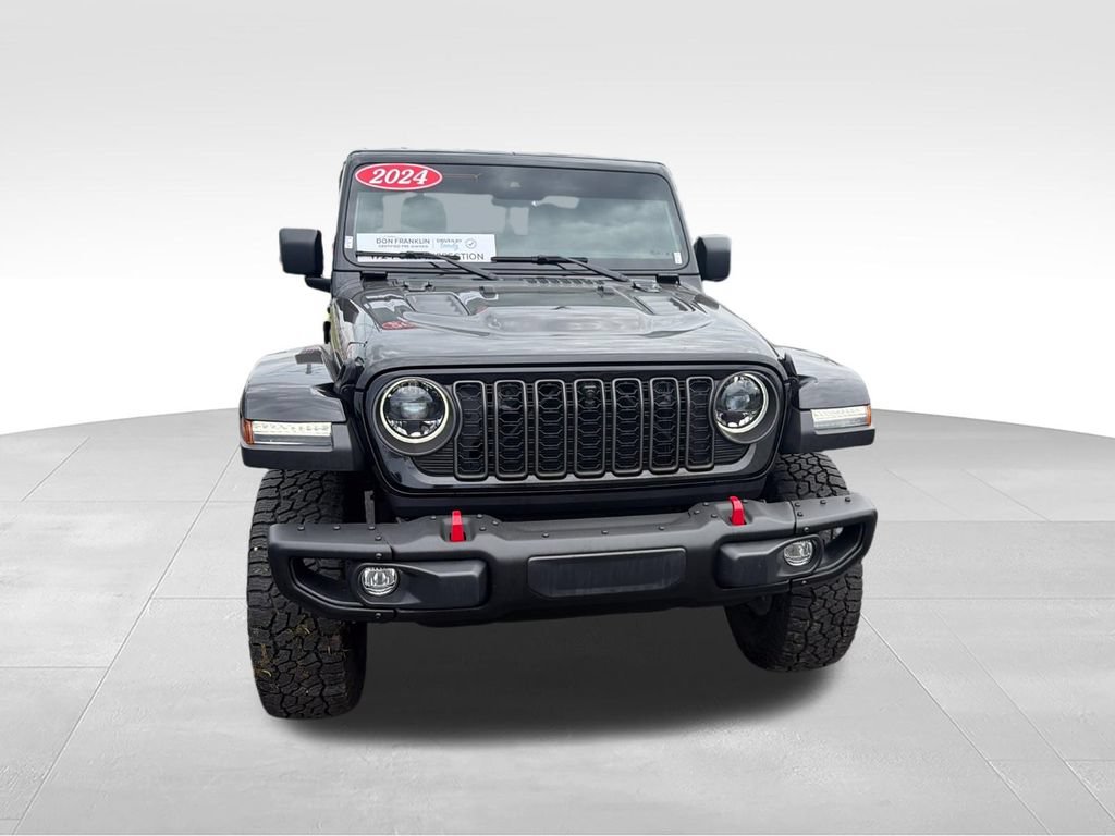 Used 2024 Jeep Gladiator Rubicon AWD/4WD image 8