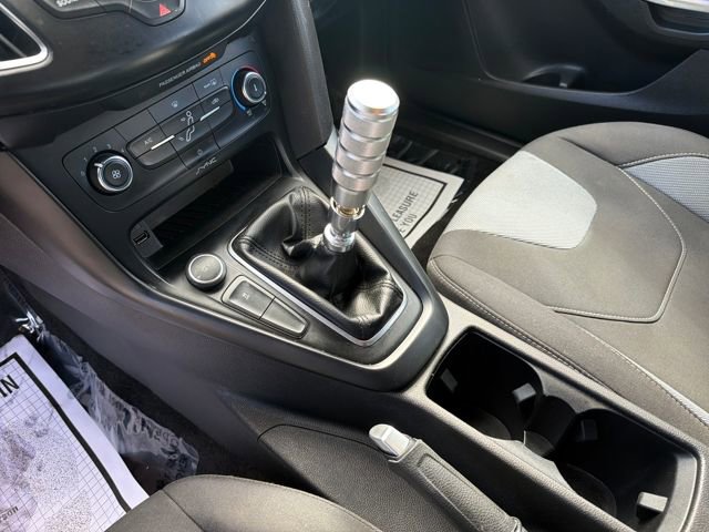 Used 2017 Ford Focus ST FWD image 23