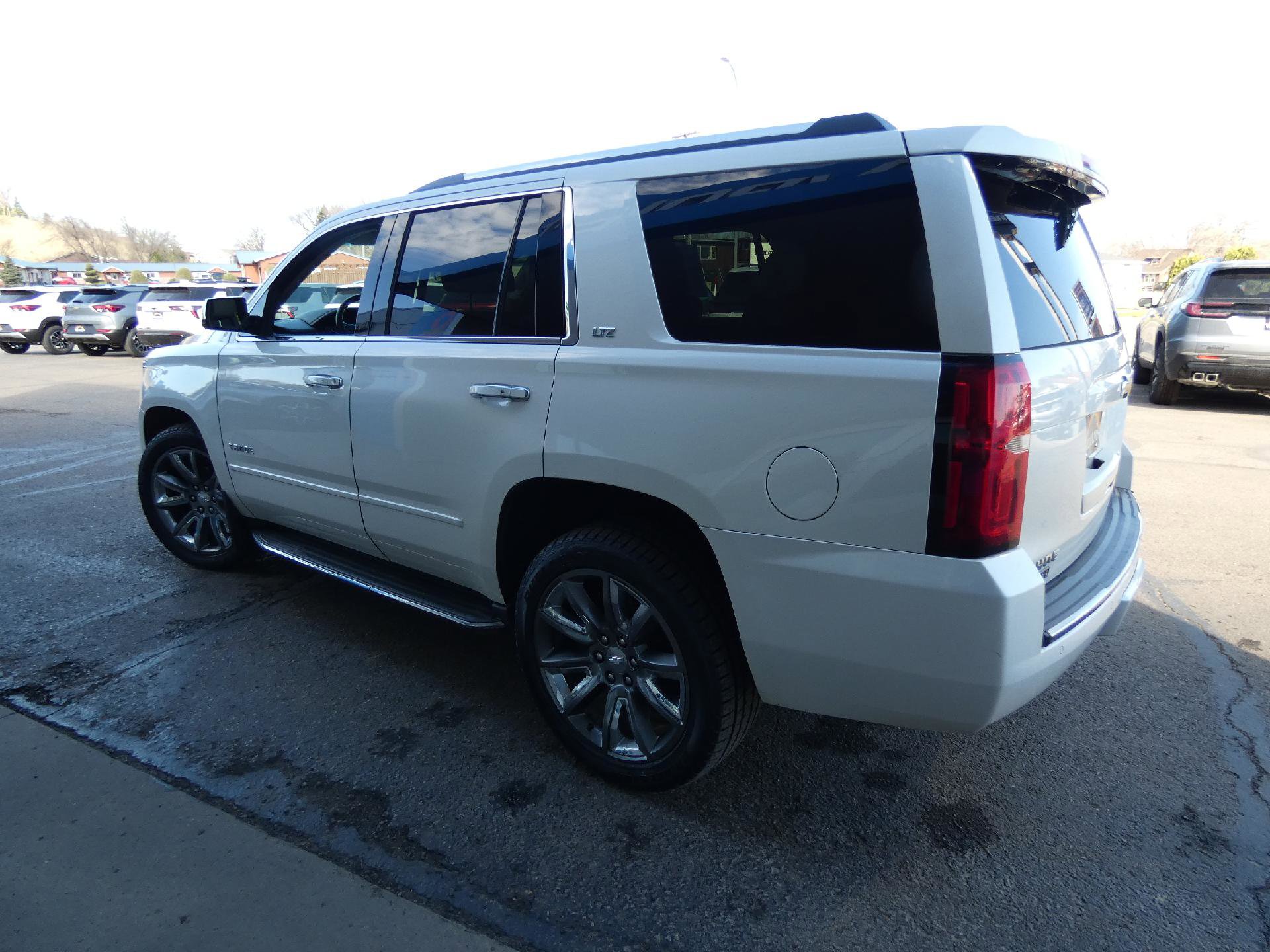 Used 2015 Chevrolet Tahoe LTZ AWD/4WD image 11
