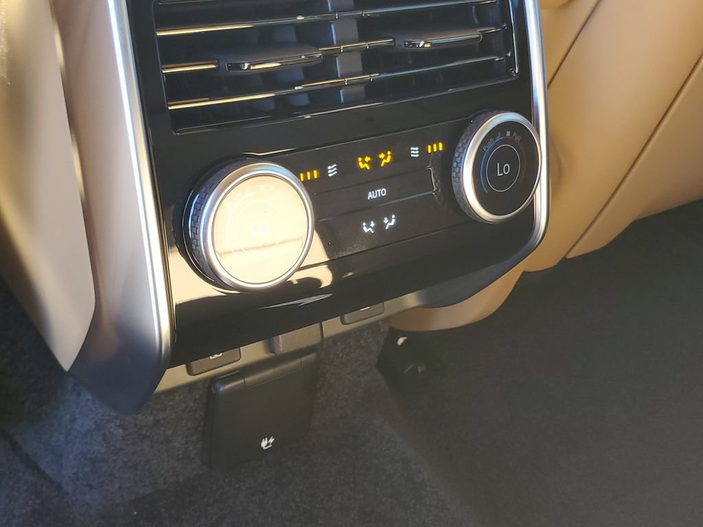 New 2026 Land Rover Range Rover SE AWD/4WD image 29