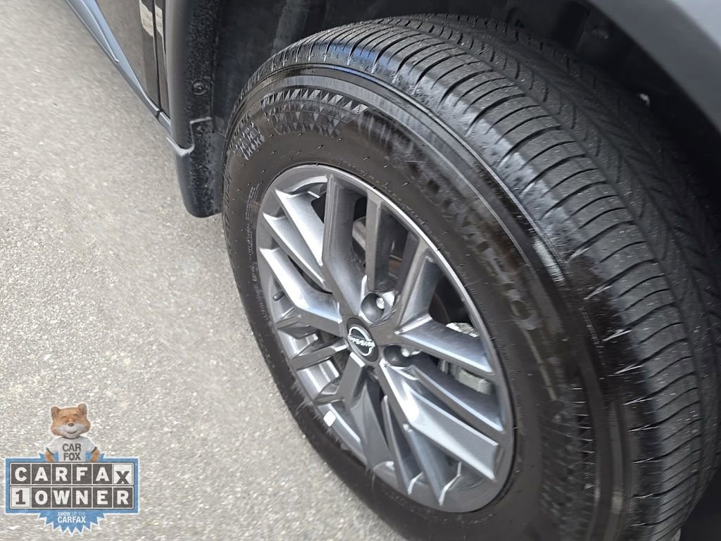 Used 2025 Nissan Rogue S image 37