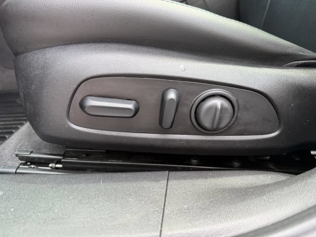 Used 2020 Chevrolet Malibu Premier FWD image 35
