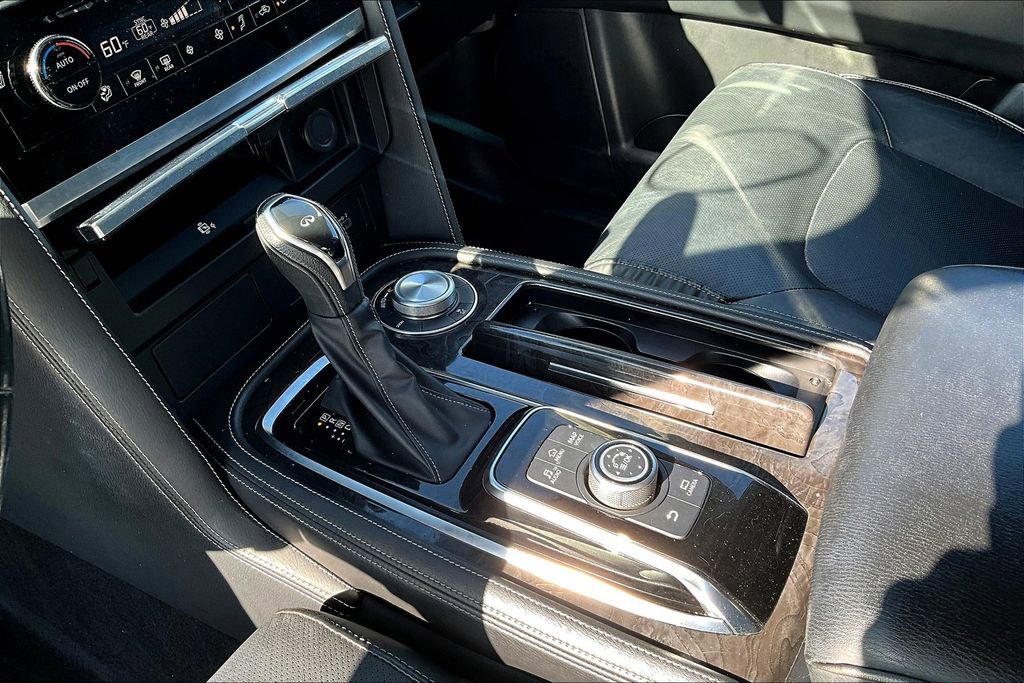 Used 2022 INFINITI QX80 Luxe image 17