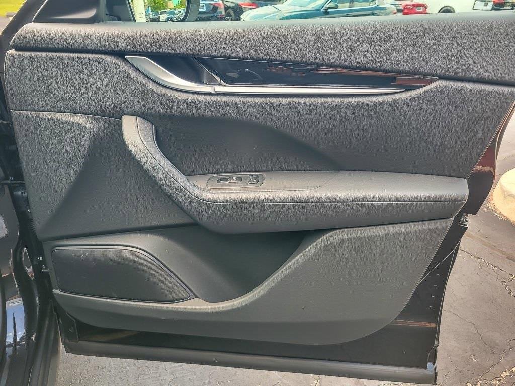 Used 2022 Maserati Levante GT image 23