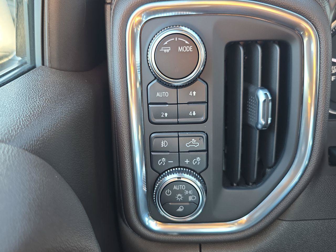 Used 2021 GMC Sierra 1500 Denali w/ Denali Ultimate Package AWD/4WD image 10