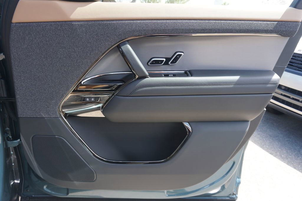 New 2025 Land Rover Range Rover Sport Dynamic SE image 21