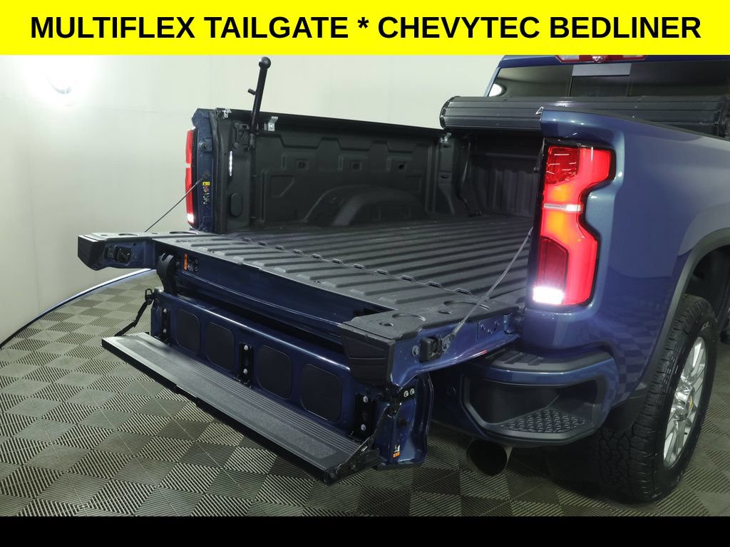 Used 2025 Chevrolet Silverado 3500 High Country w/ Technology Package AWD/4WD image 12