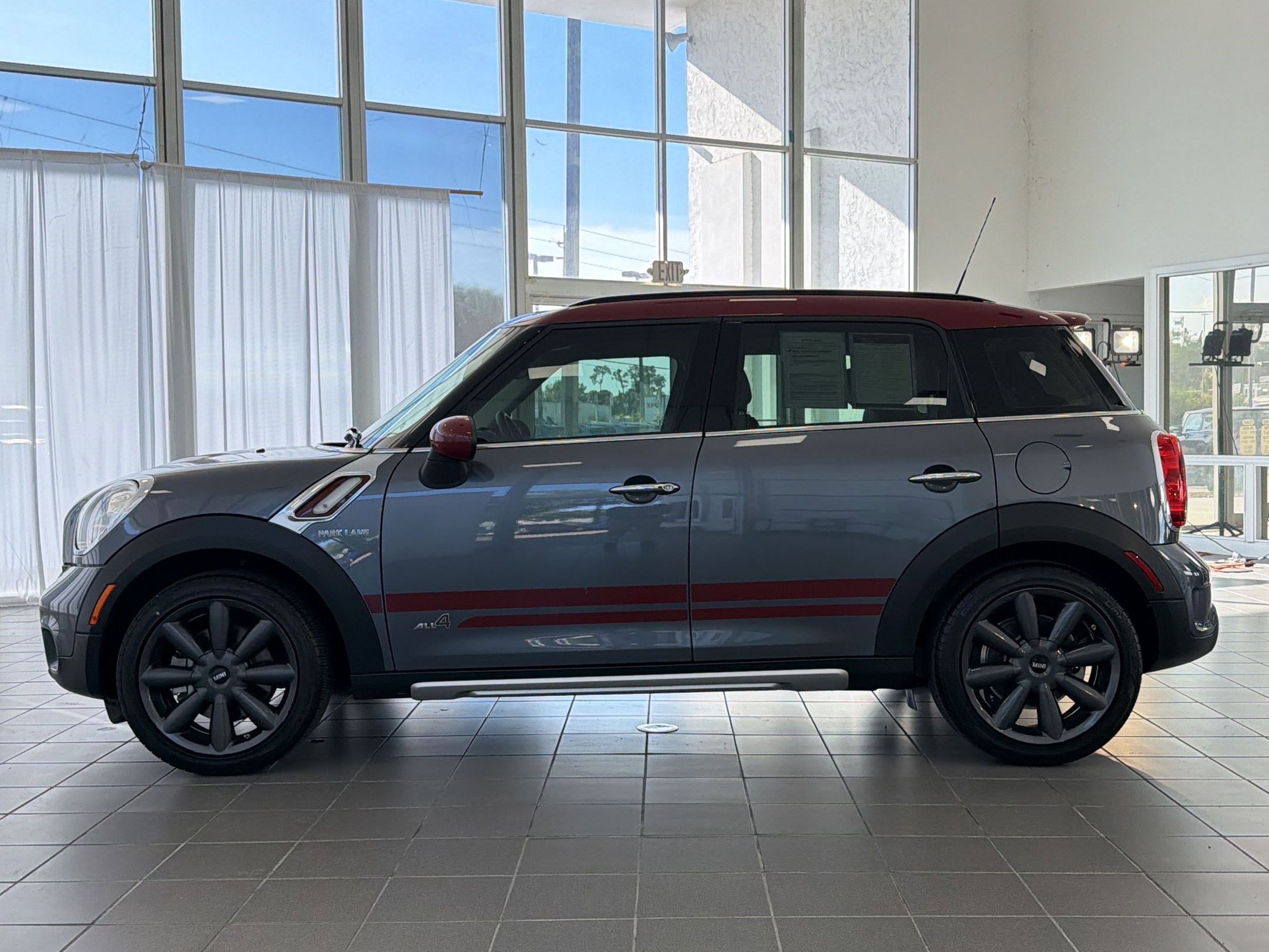Used 2016 MINI Cooper Countryman S image 2