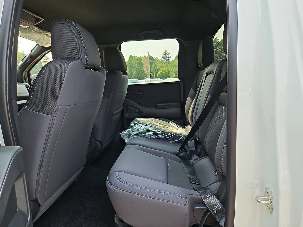 New 2026 Nissan Frontier SV w/ Tow Package AWD/4WD image 11