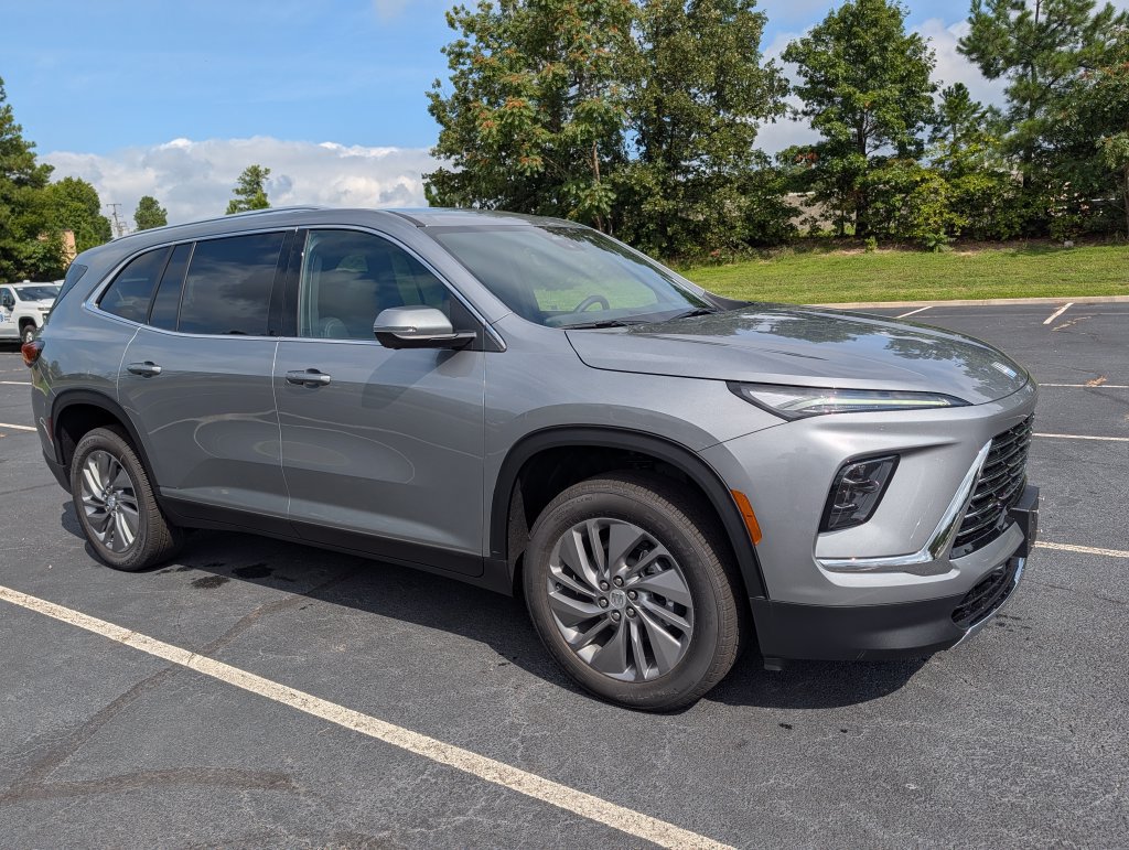 New 2027 Buick Enclave Preferred w/ Power Package