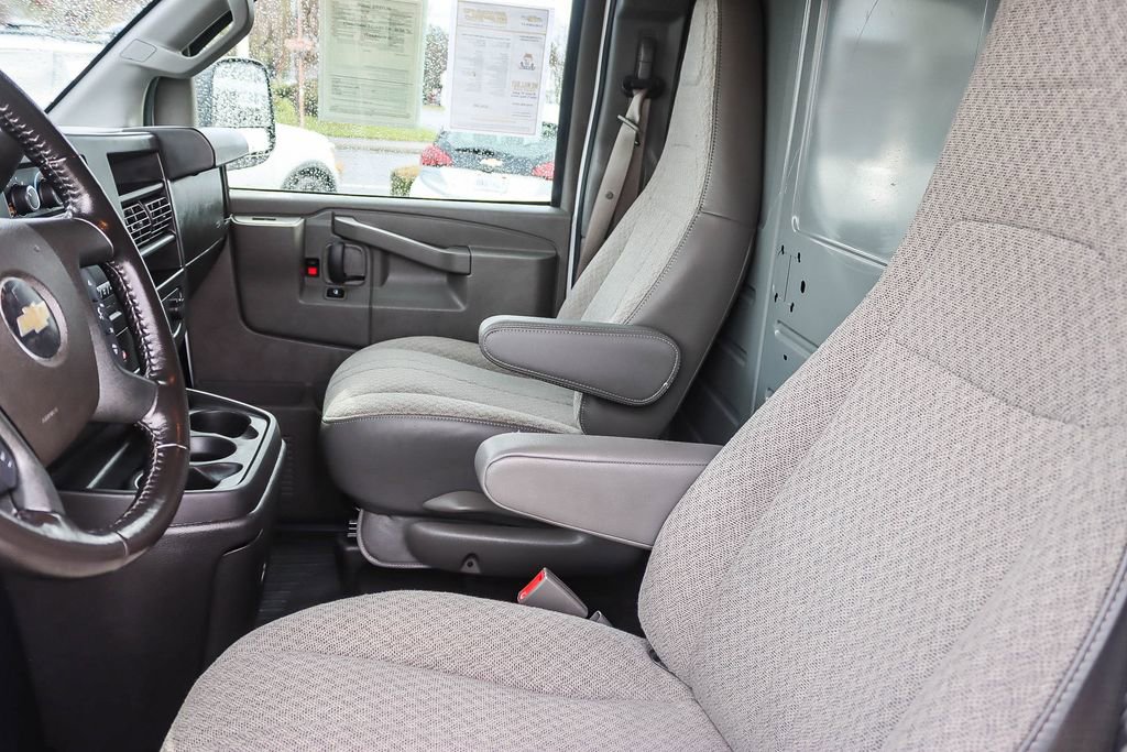 Used 2022 Chevrolet Express 3500 Work Van w/ Driver Convenience Package image 36