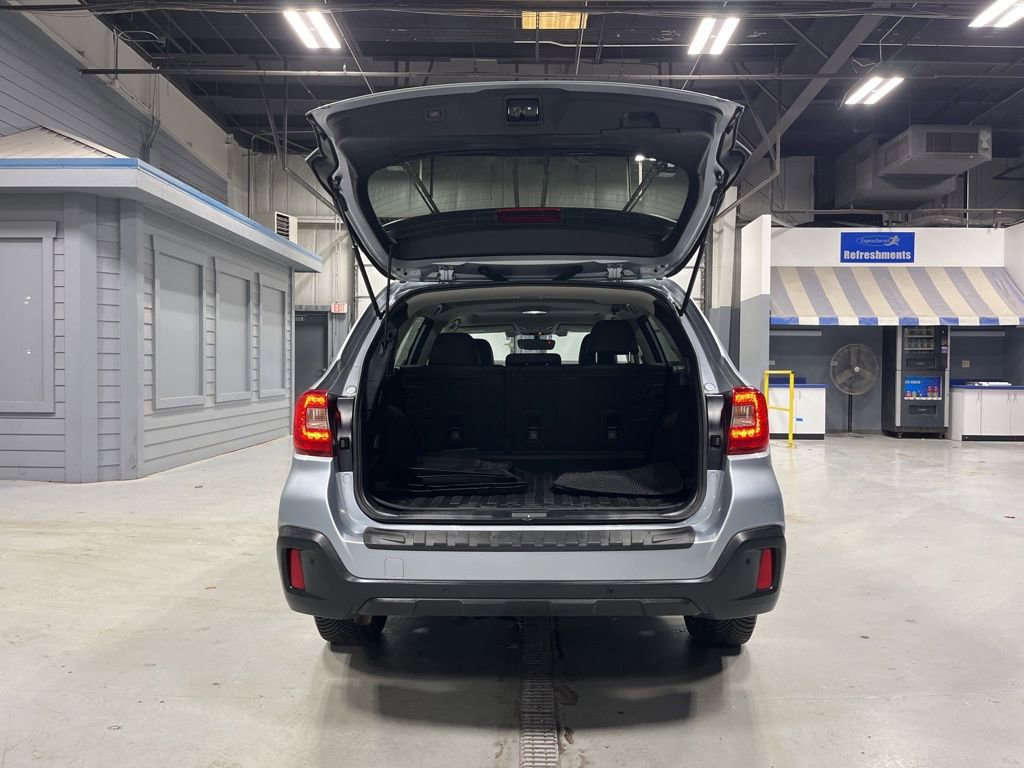 Used 2019 Subaru Outback 2.5i Limited image 9
