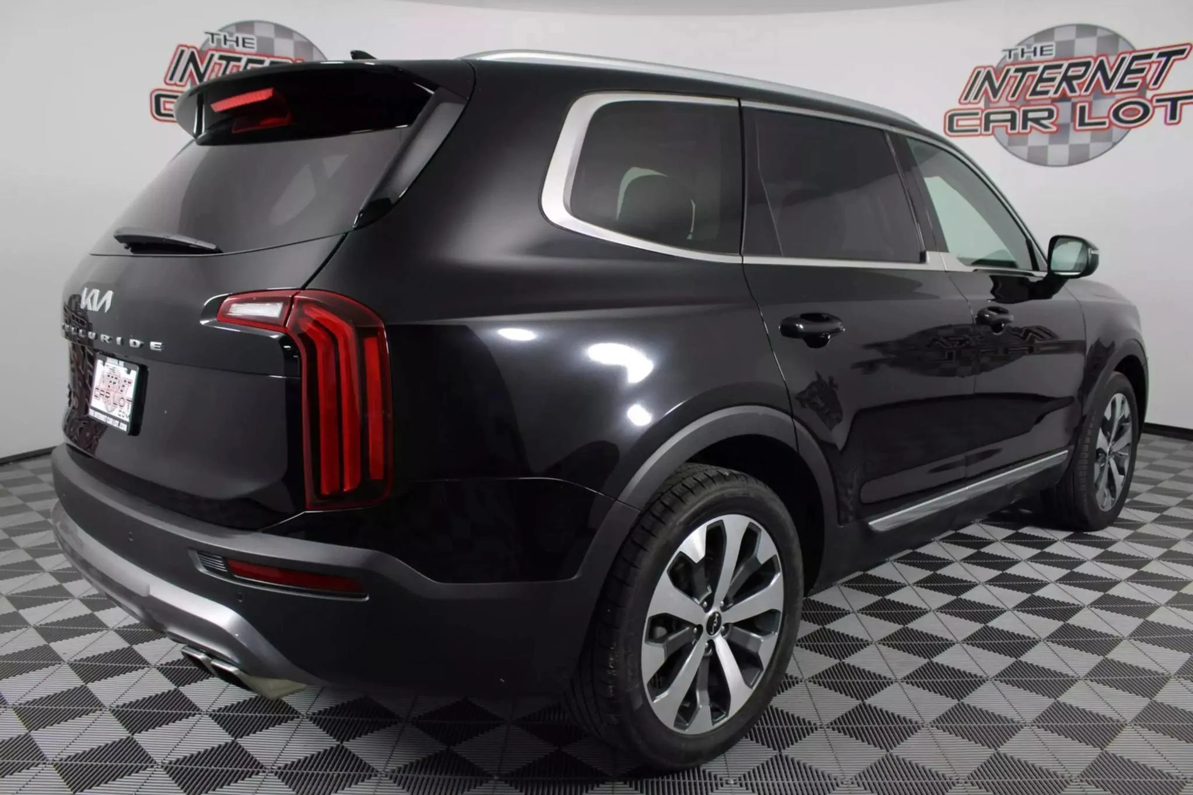 Used 2022 Kia Telluride EX w/ EX Premium Package FWD image 7