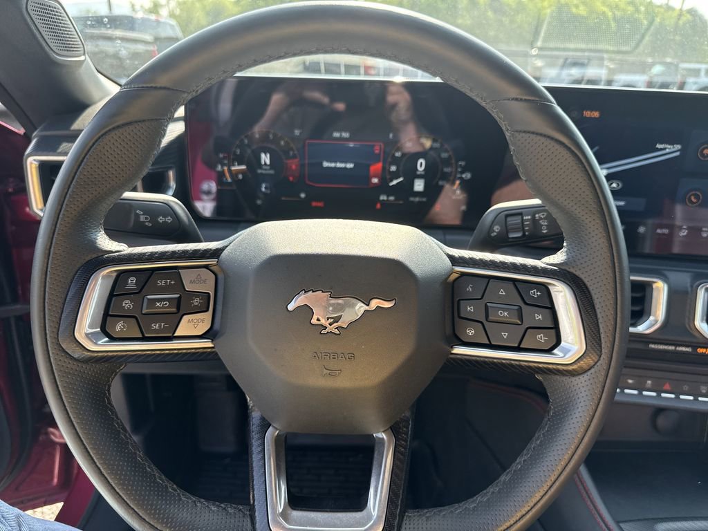 Used 2025 Ford Mustang GT Premium RWD image 21