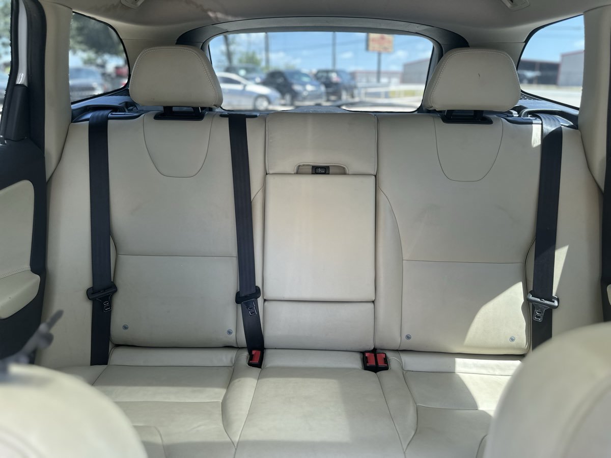 Used 2016 Volvo XC60 T5 Premier w/ Proximity Package FWD image 28
